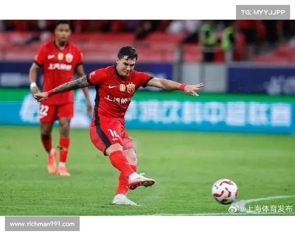 海港半场3-0领先河南 维塔尔贡献两传一射 莱昂纳多王燊超破门助力